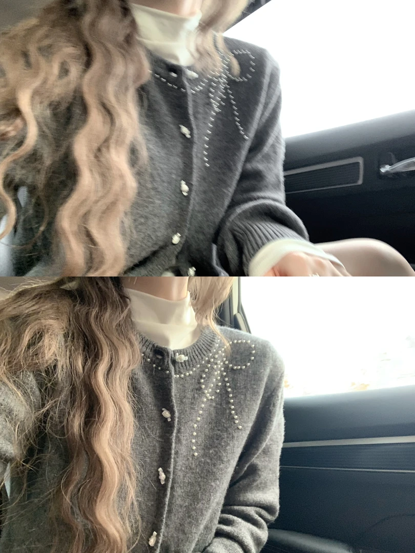 ishui-绵云慕斯-ins小香风烫钻灰白针织双色圆领软糯毛衣