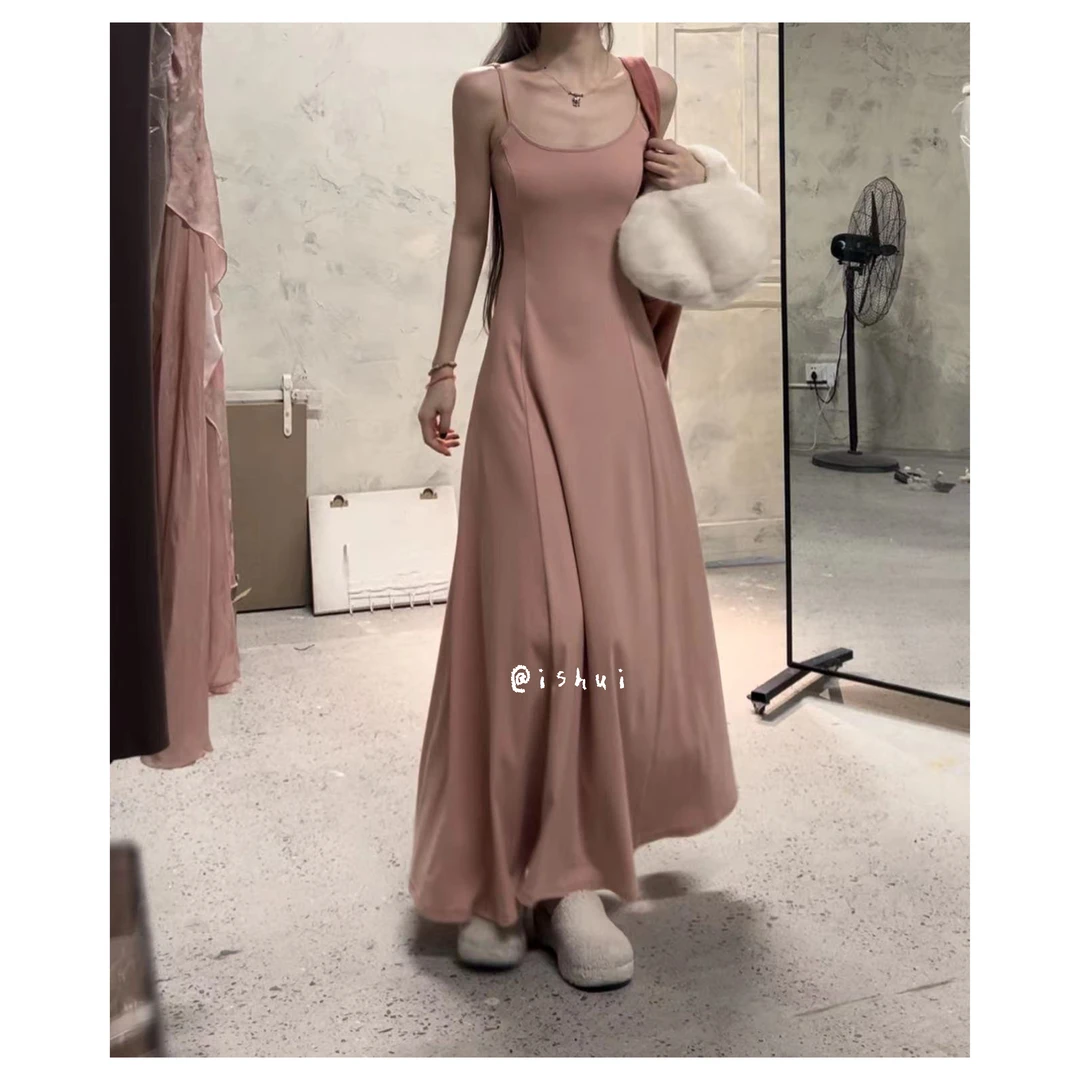 ishui-加州落日-2色s型镂空身材拿捏粉棕小众收腰复古针织连衣裙