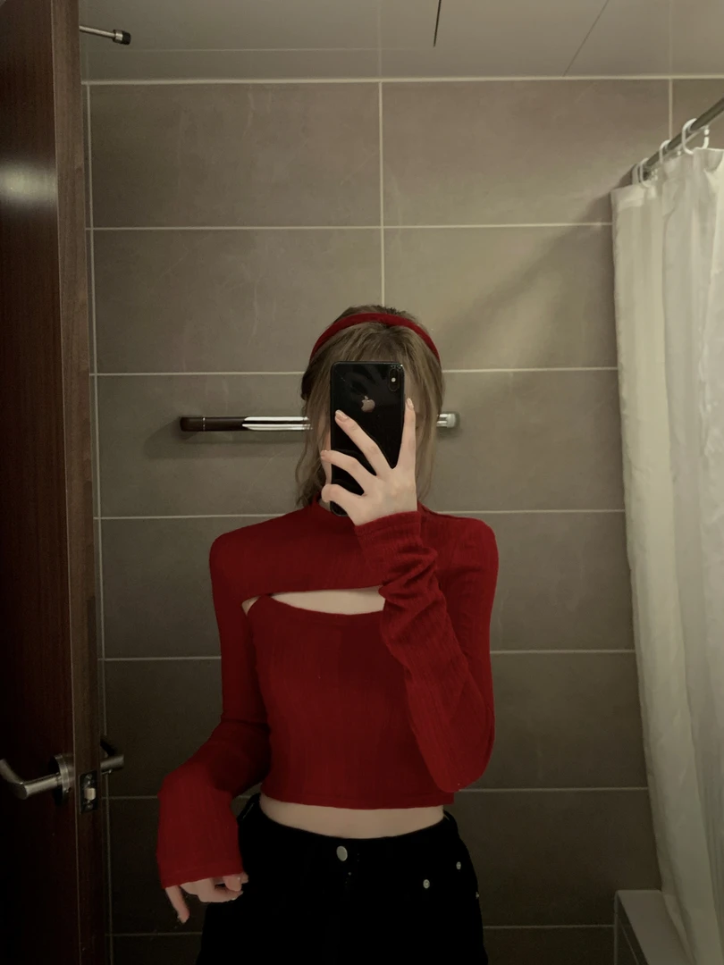 ishui-日剧甜心-Ins风跳色圣诞春节过年大红色套头两件套针织上衣