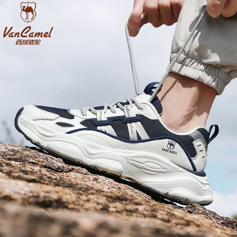 VANCAMEL/西域骆驼情侣运动鞋夜光百搭冬季防滑透气运动鞋潮流