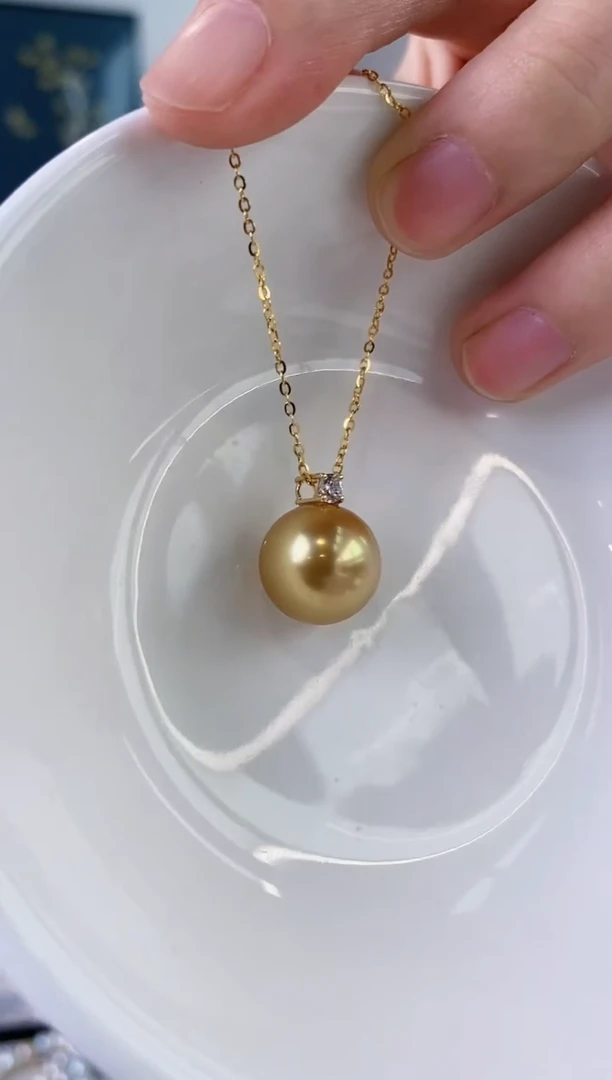 【闪购商品】海水珍珠吊坠(赠链)18K金镶嵌12-13南洋金珍珠吊坠
