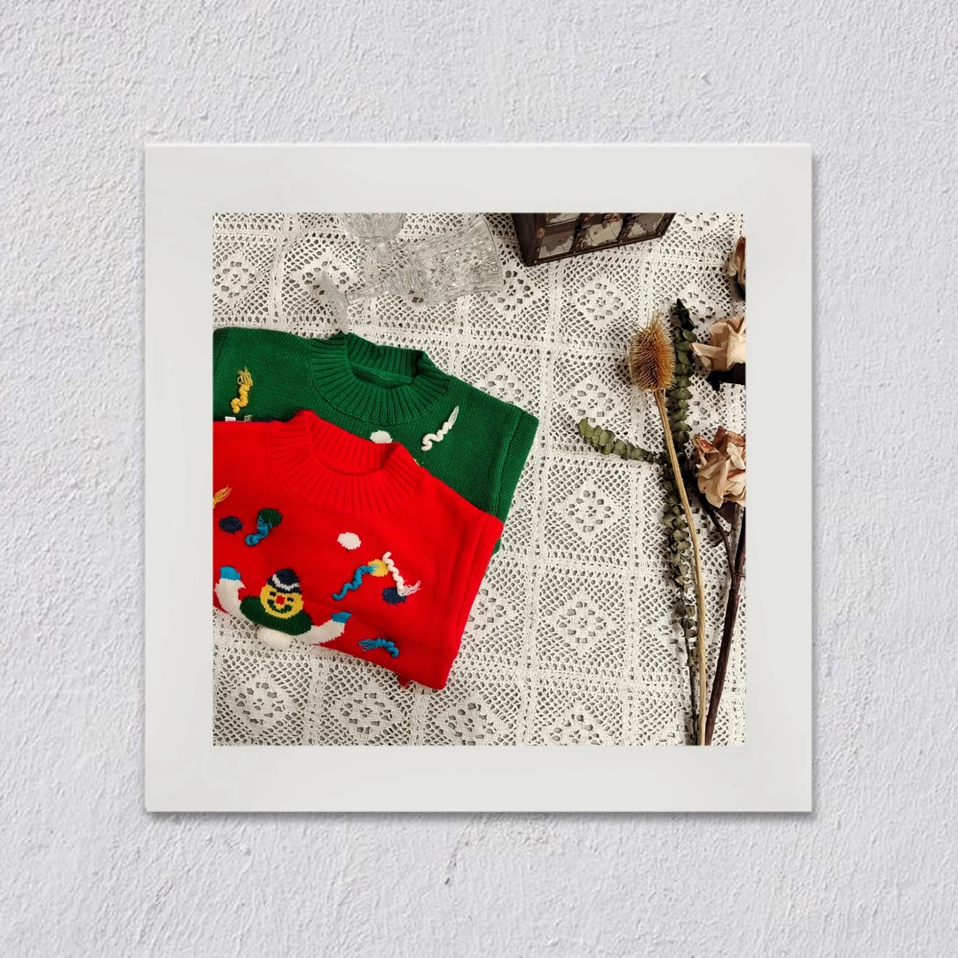 D230女童秋冬可爱丑丑乐园卡通针织毛衣