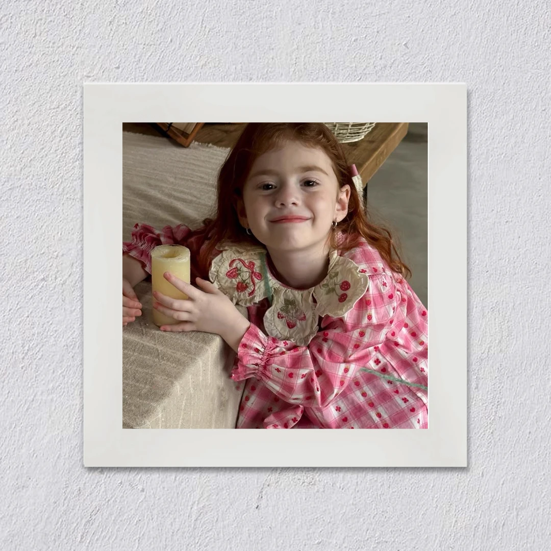 D80女童秋冬法式轻奢娃娃衫草莓套装