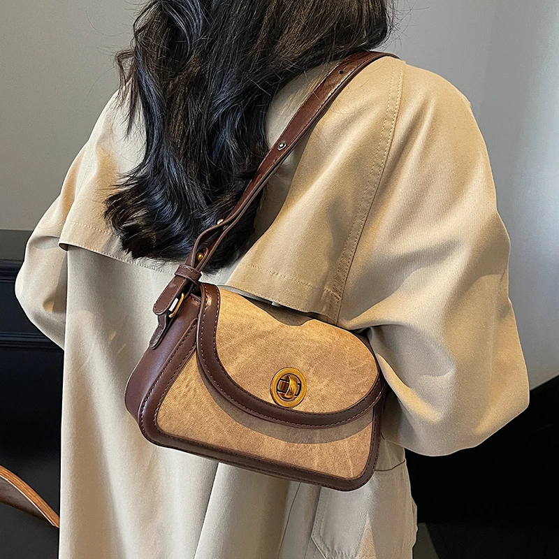 超火小包包女秋冬复古2025新款百搭女士单肩斜挎包休闲上班小方包