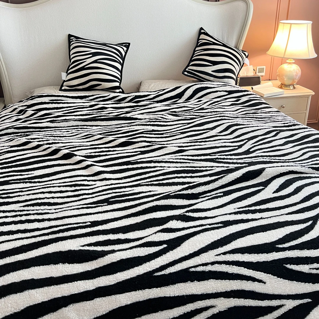 冬款加绒加厚斑马纹双层保暖绒毛毯亲肤柔软居家休闲毯沙发毯