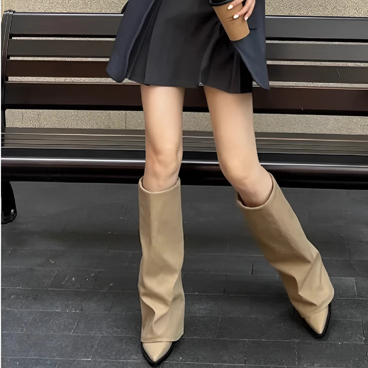 欧美尖头裤管靴2024秋冬款显瘦长筒靴女不过膝百搭粗跟西部牛仔靴