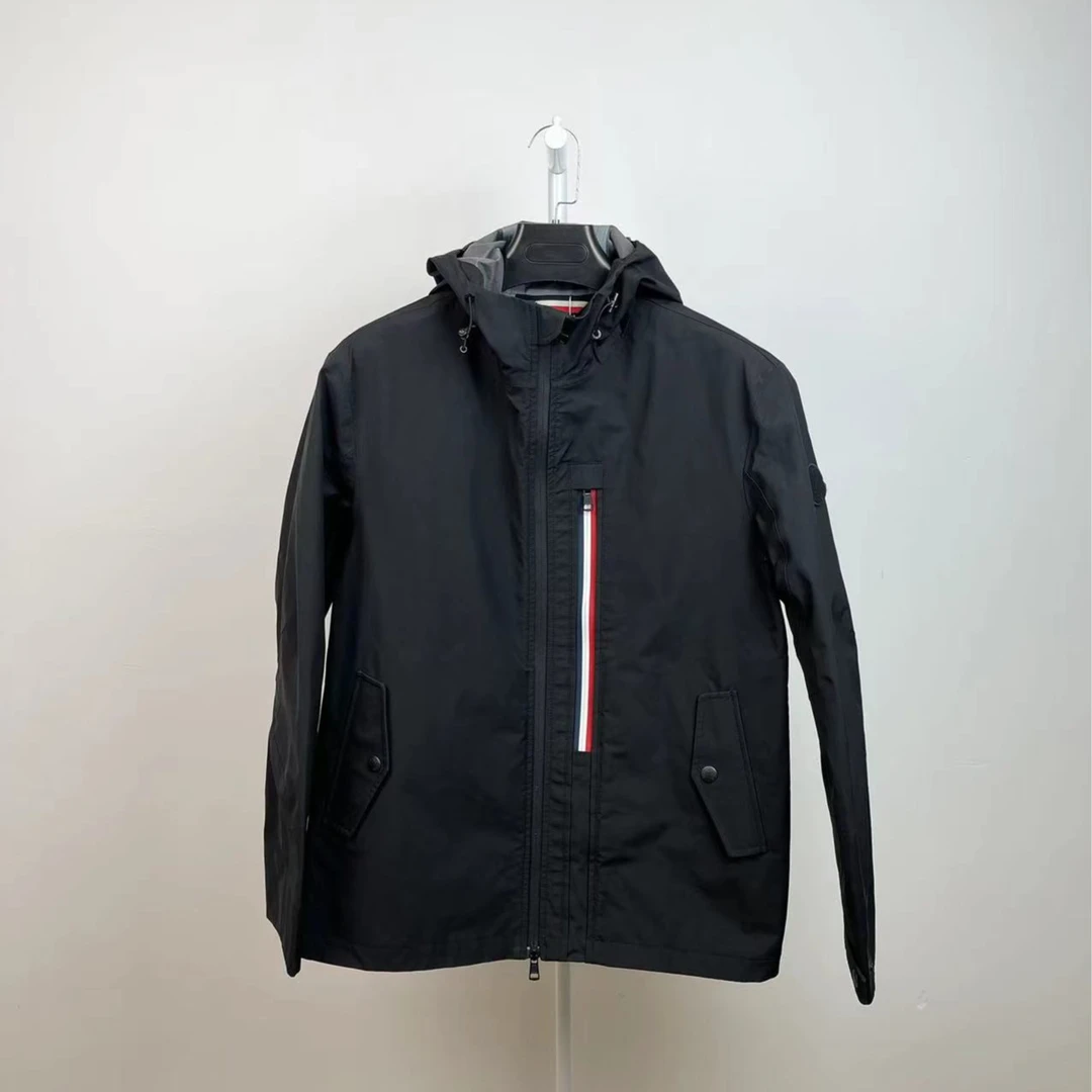 MONCLER蒙口/99新/ 黑色 冲锋衣 休闲 外套/1码