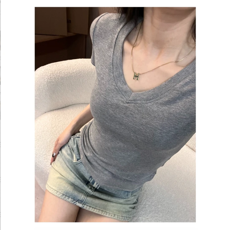 2024修身显瘦V领收腰新款短袖T恤高腰辣妹小众纯欲女上衣