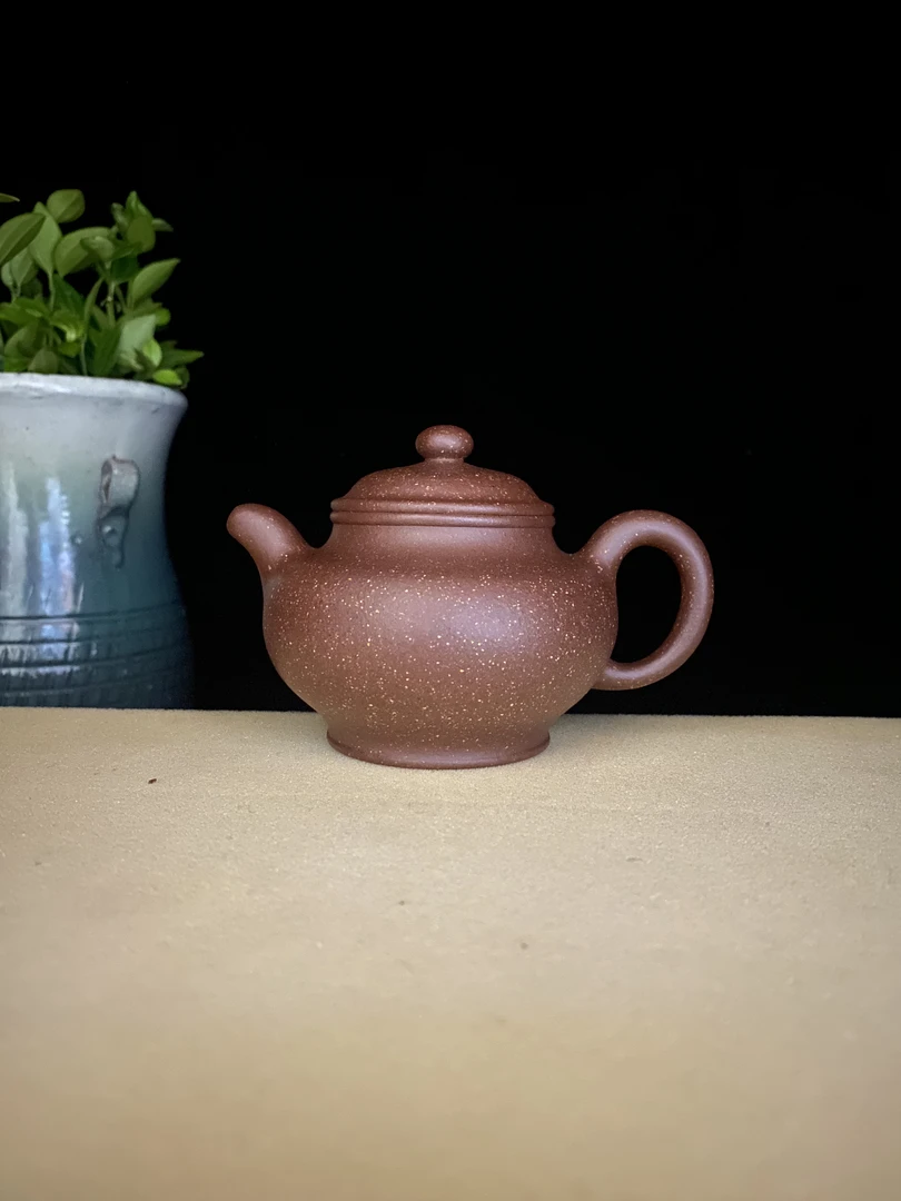 掇只壶。红降坡。半手工制  150cc  30目
