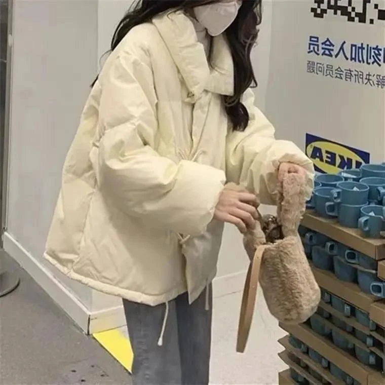 冬季复古牛角扣羽服女2023冬季新款设计感小众韩版加厚短款面包服