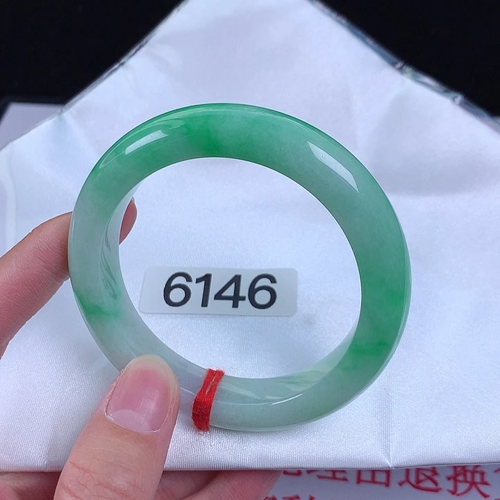 【闪购商品】翡翠手镯未镶嵌53圈口