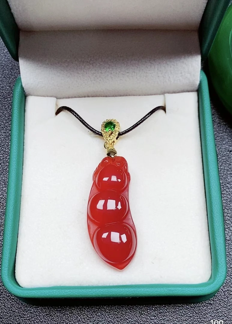 【红福豆】扣头红正品天然玉石高档精致款挂件冰透水润天然玉髓吊坠