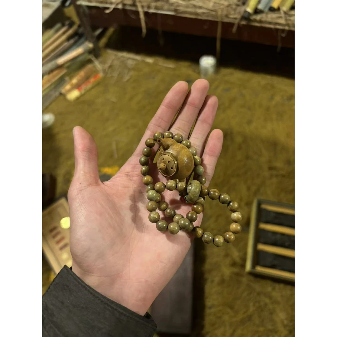 绿檀把把壶摆件一个[名宛苑百货店]