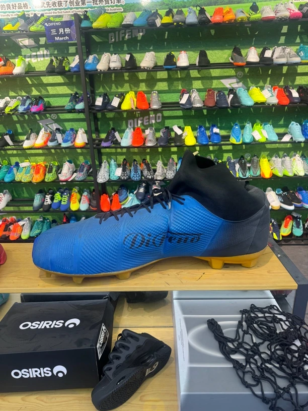 24新款 工厂直销 .杂款叫号 微瑕孤品 足球鞋