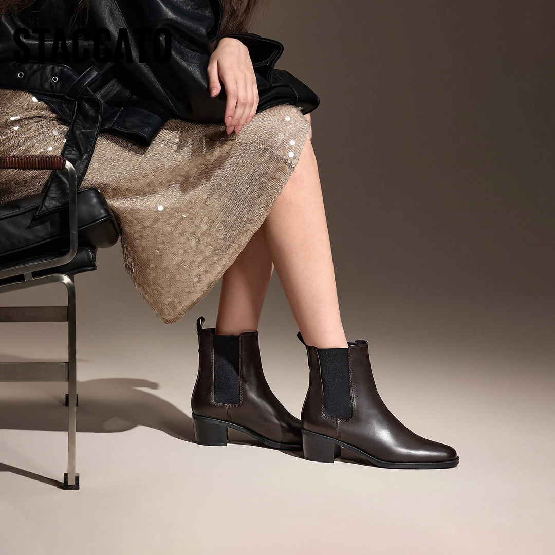 思加图冬季新款十月伦敦切尔西靴英伦风粗跟短靴女靴9UU02DD4