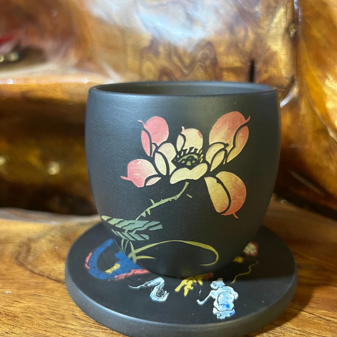 云南建水紫陶阴刻阳填主人杯 210毫升左右容量  手工精品工艺