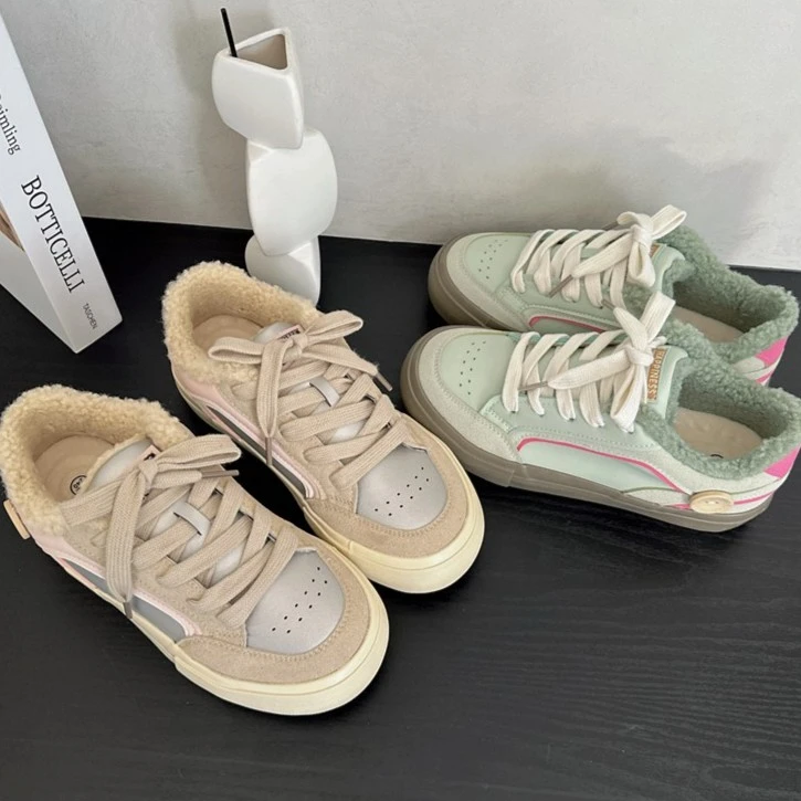 加绒板鞋女小纽扣拼色休闲百搭ins复古低帮学生女鞋韩版系带板鞋