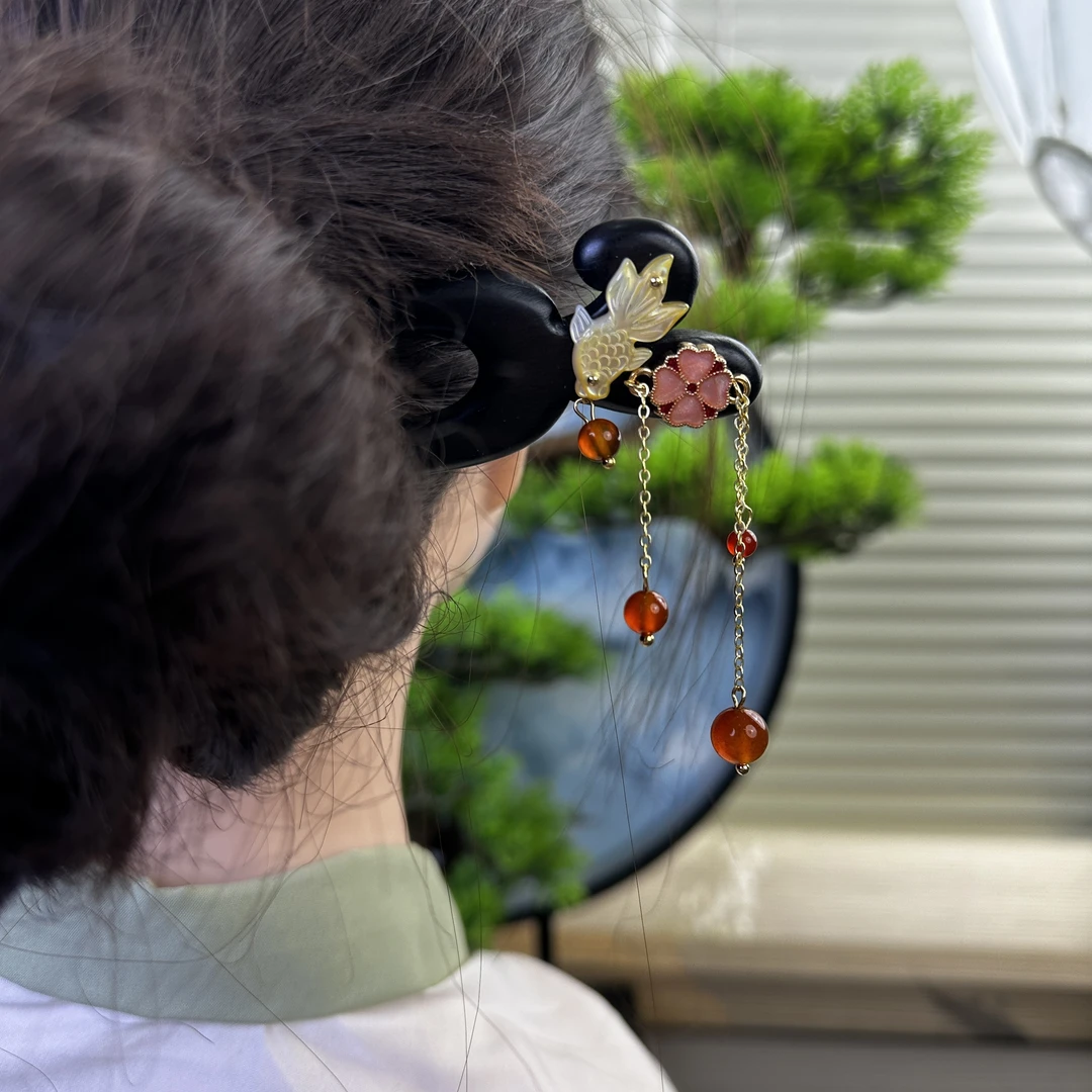 X802小鱼双钗发簪气质手工发饰中式纯手工国风簪子百搭时尚木发簪