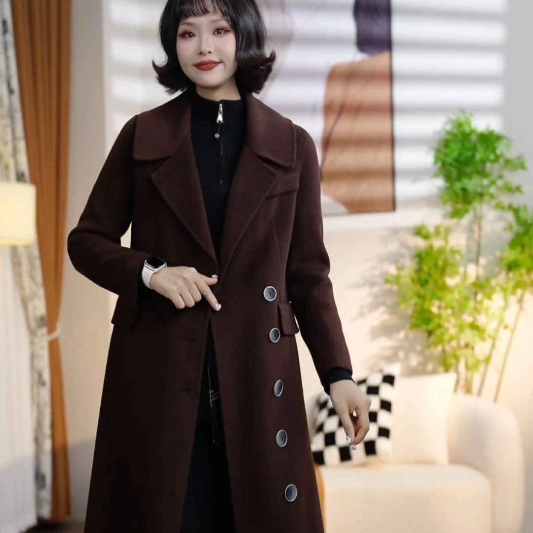 M665秋冬时尚气质通勤V领排扣双面呢大衣DM3