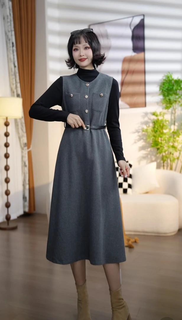 T033春秋时尚气质半高领T背心裙两件套套裙DM8