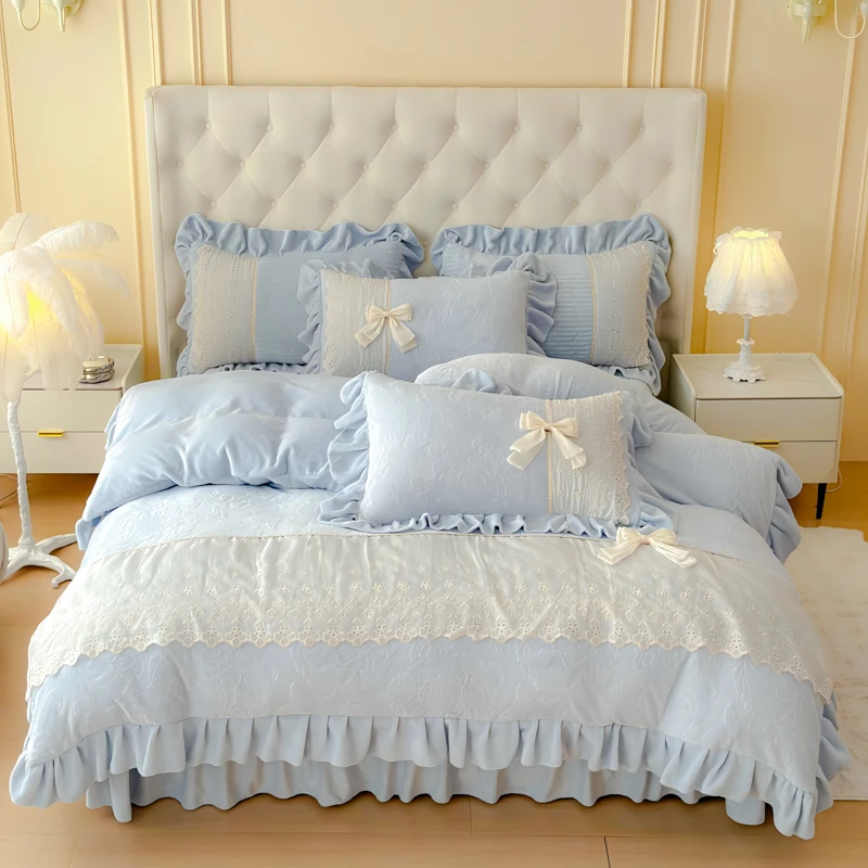 冬季爆款高端纯色牛奶绒四件套公主风双面绒雕花被套夹棉床盖款