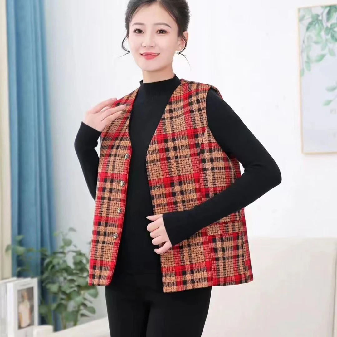 春秋薄款格子马甲女中年宽松妈妈装马夹短款老人背心坎肩大码开衫
