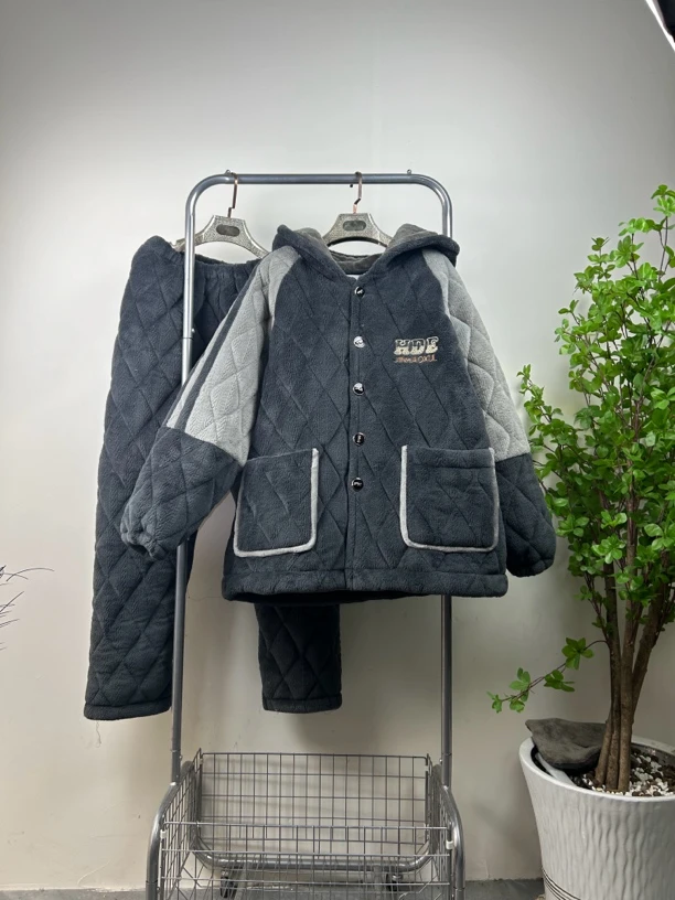 冬季男款加厚加绒三层夹棉保暖连帽青少年牛奶绒保暖家居服睡衣套
