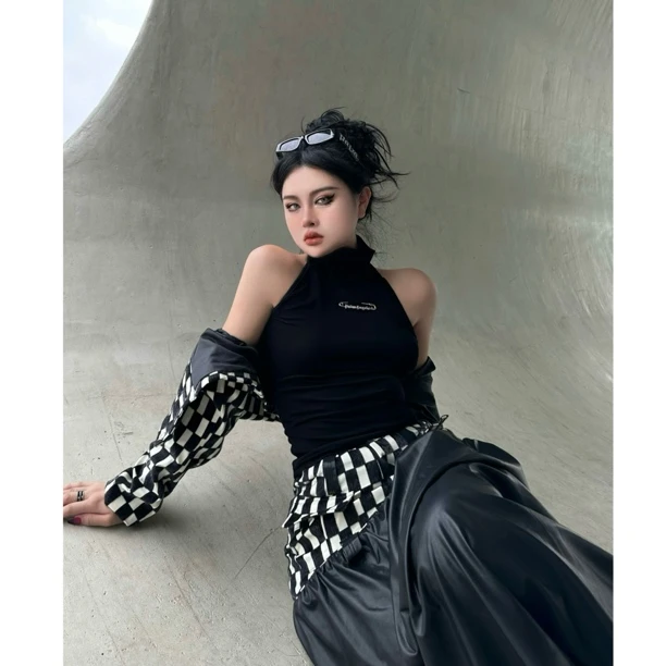 Blackgirl新款【少女心事】挂脖美背辣妹背心高弹力显瘦高领欧美