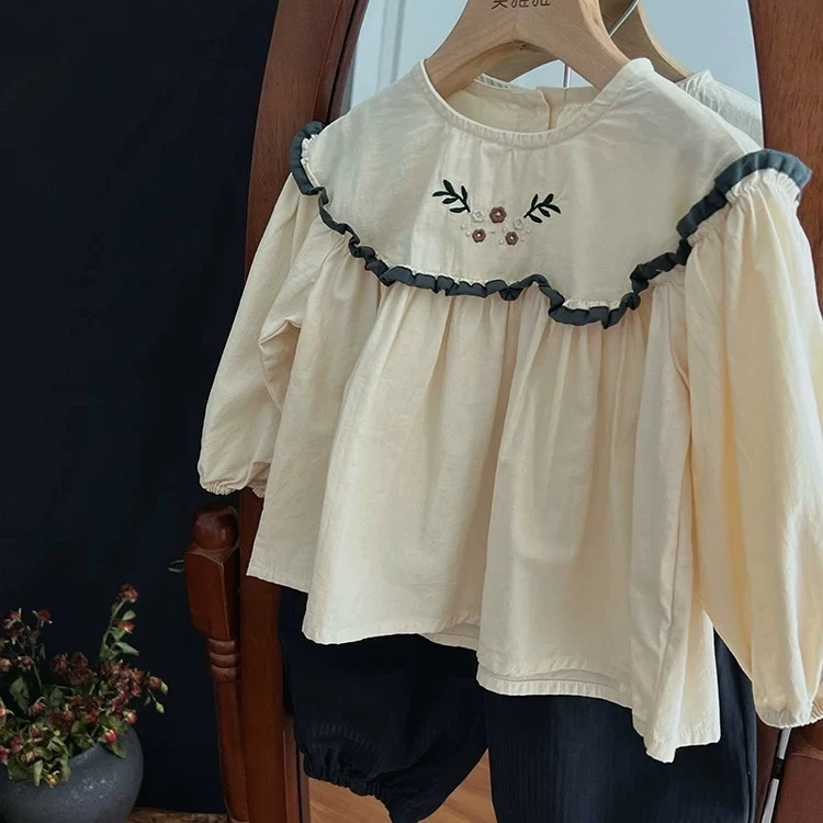甜美气质2025秋韩版女童刺绣包边花衬衫洋气小女孩森系娃娃衫上衣