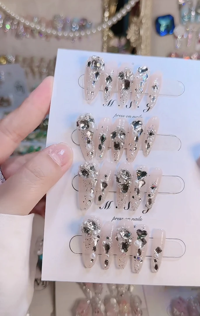 满饰纪|M977「蒙面舞会」轻奢钻饰网红穿戴甲手工美甲纯欲甲片冰透