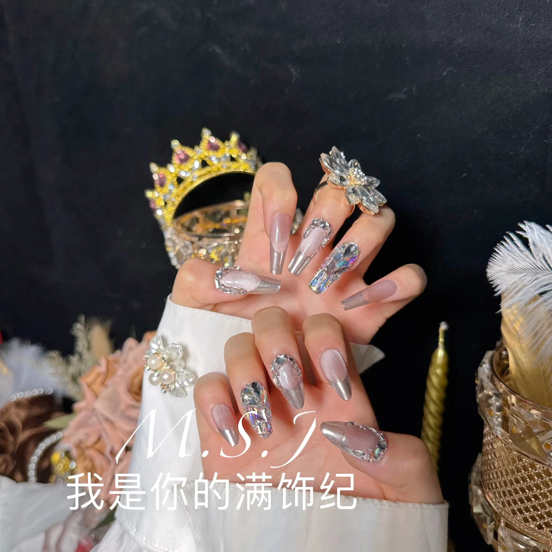 满饰纪|M708「高端法式」轻奢钻饰网红穿戴甲手工美甲纯欲甲片