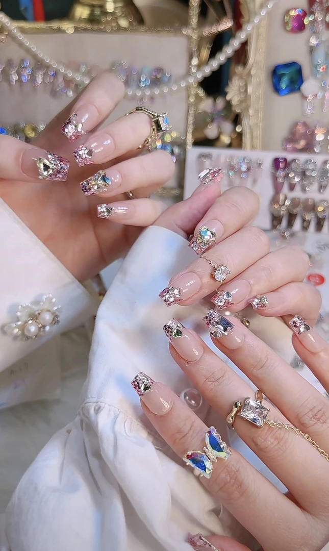满饰纪|「少女加冕」轻奢钻饰网红穿戴甲手工美甲纯欲冰透超闪