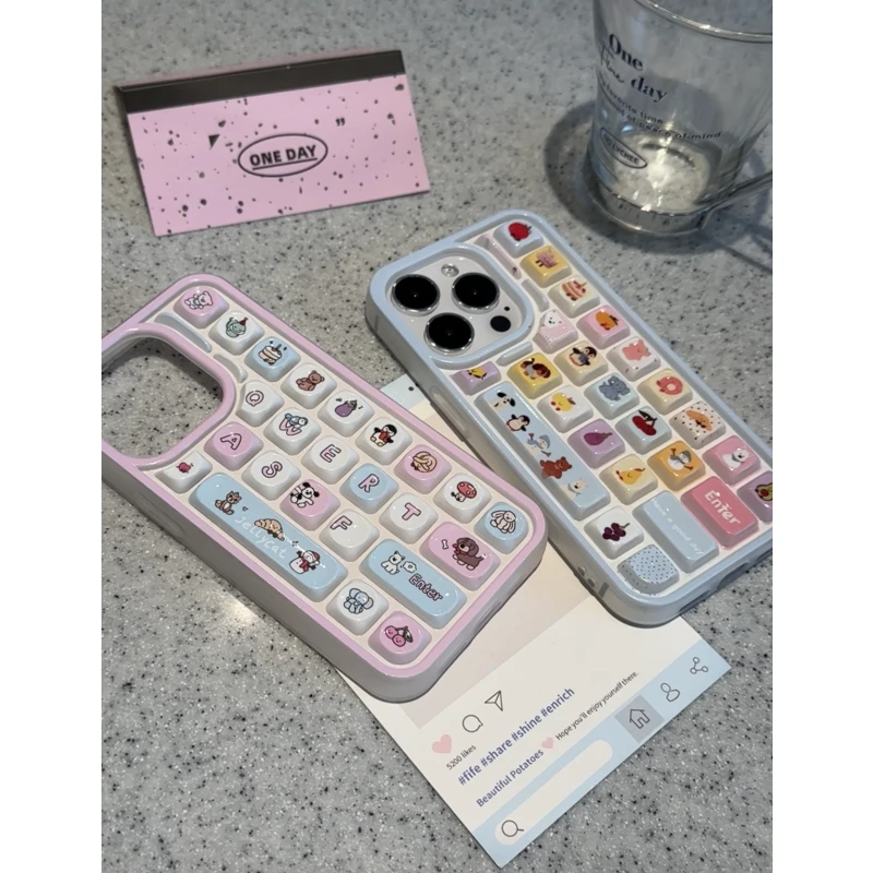 奥菲顿蓝粉可爱西高地键盘适用iPhone16/15苹果13/12手机壳1411套