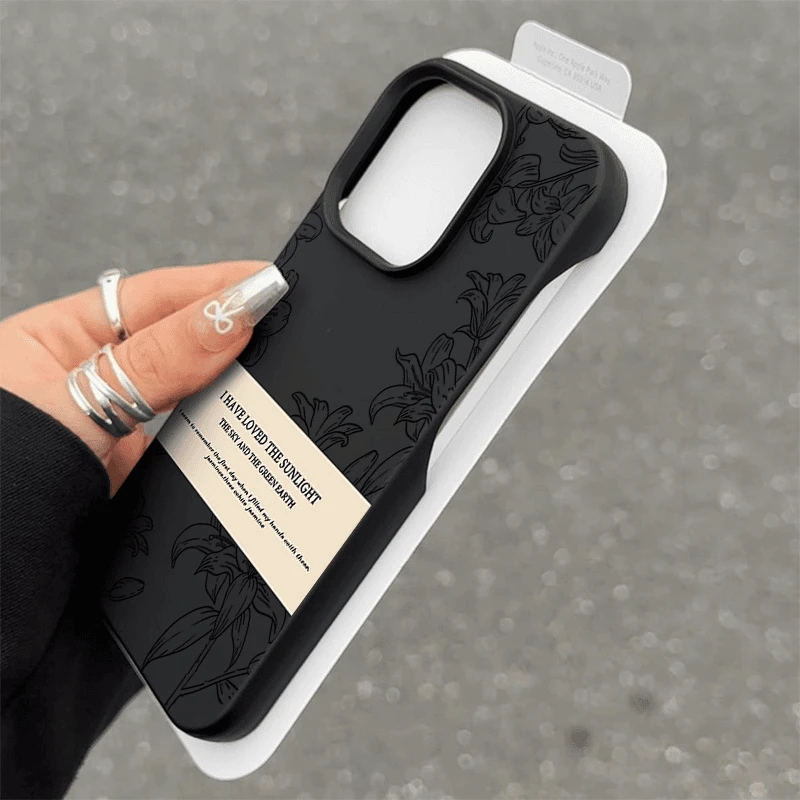JIANGZI英文花纹标签适用iPhone15/14Pm半包苹果手机壳13/12Pro软