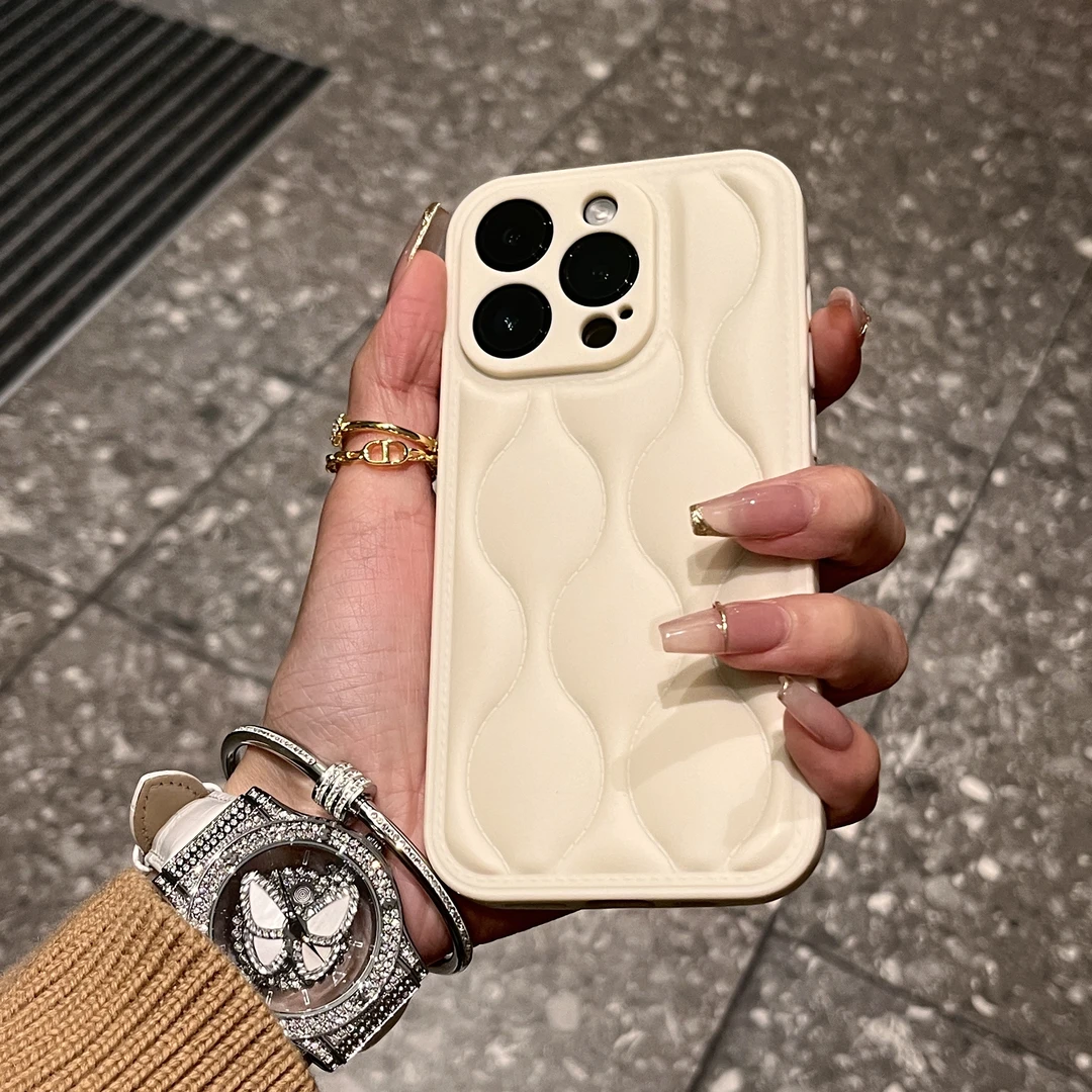 DINGLIN白色菱形绒服波纹iPhone15/14promax手机壳11苹果13女12套