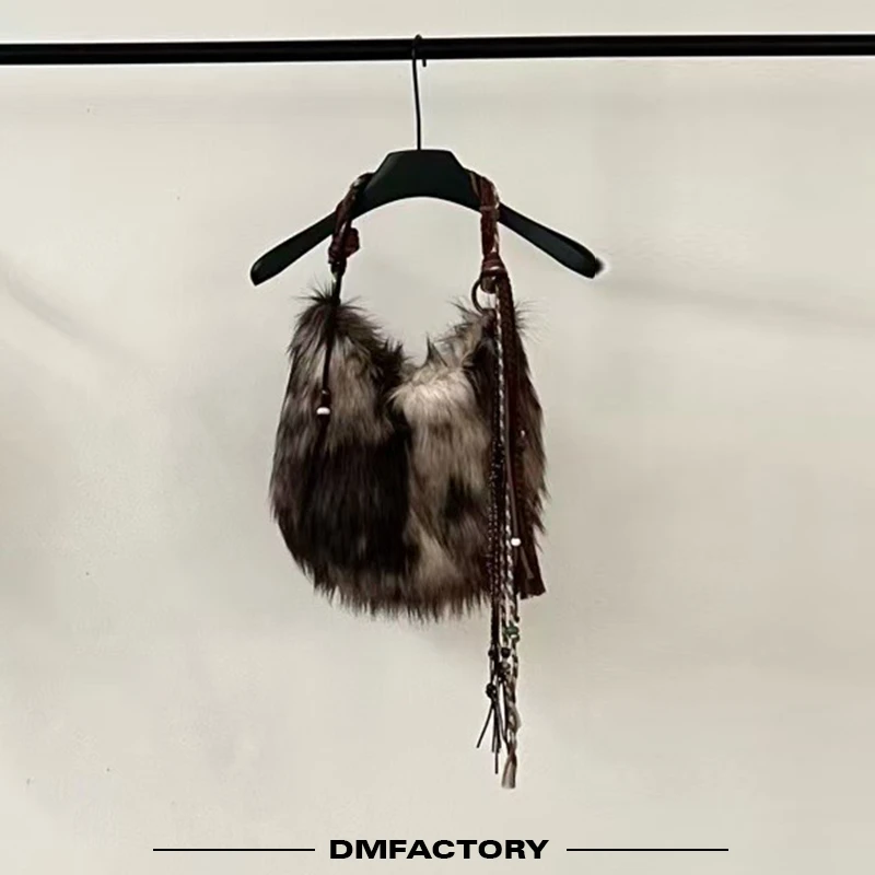 呆毛DM.FACTORY 【12.12上新】新款流浪感手工编织单肩小包DMJ3295