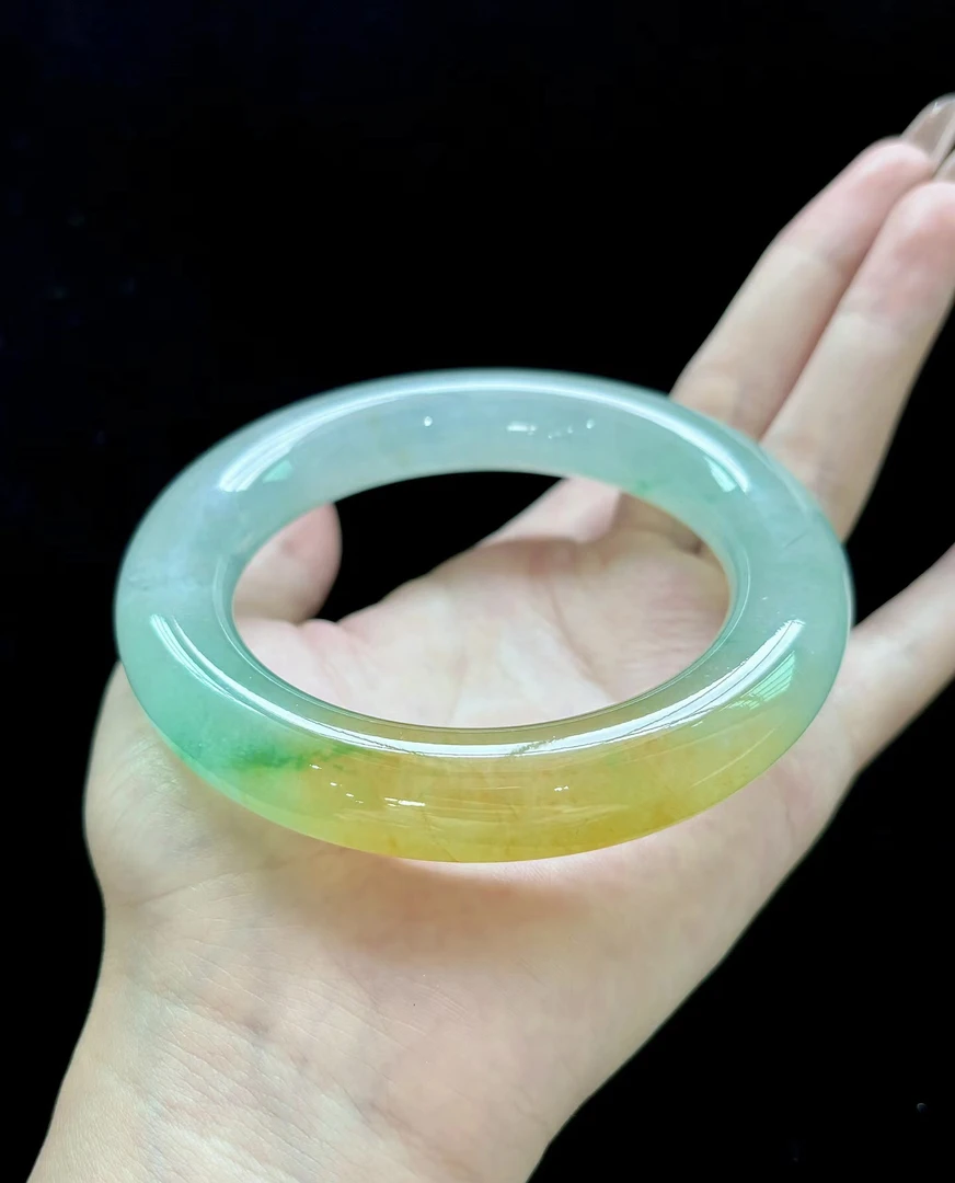 手镯圈口测量缅甸纯天然Ａ货翡翠飘绿花手镯