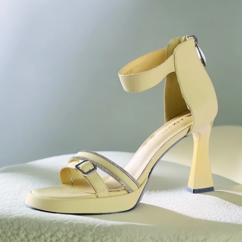 5769  皮带扣露趾高跟鞋夏季新款约会百搭粗跟凉鞋舒适时尚女士