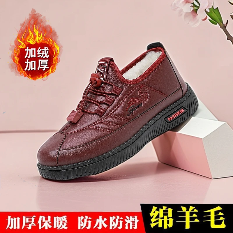 绵羊毛冬季新款妈妈鞋加绒加厚中老年女鞋短靴保暖棉鞋防水老人鞋
