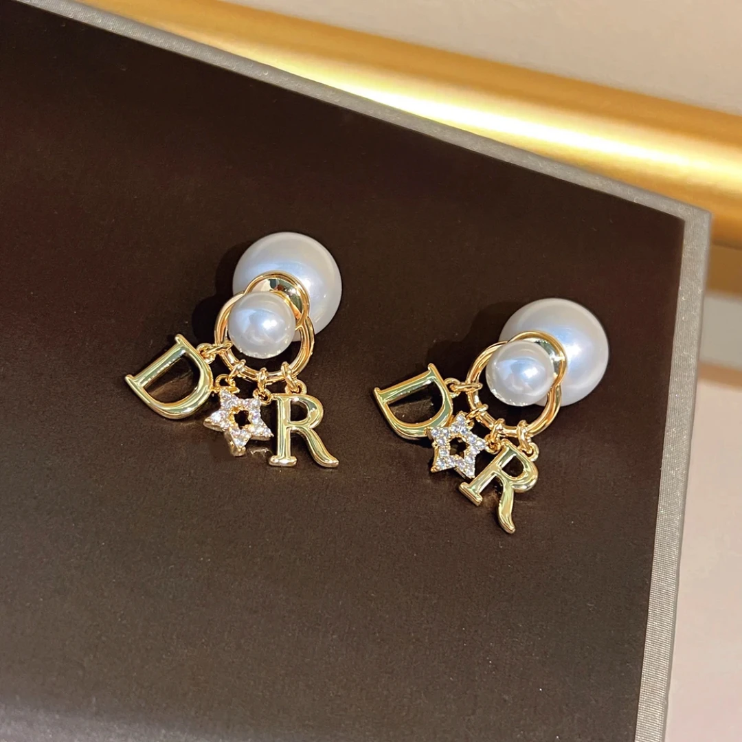 铜合金仿珍珠耳饰 K0181轻奢高级小众设计ins字母耳钉两戴