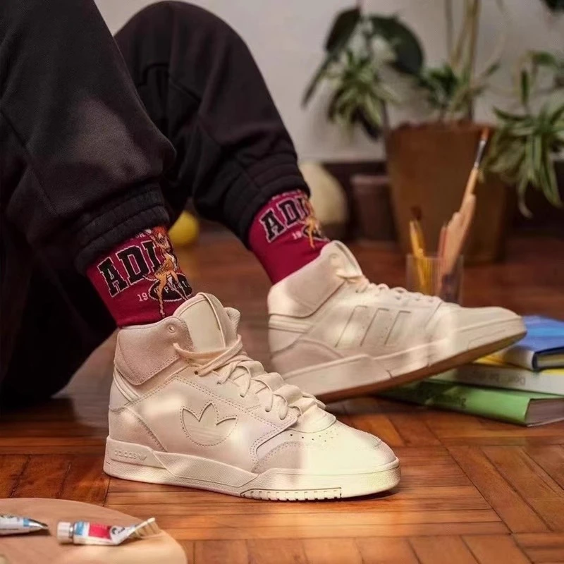 Adidas 三叶草 男女时尚百搭高帮休闲板鞋