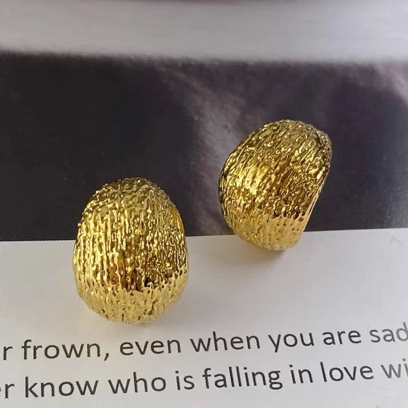 18K金意大利工艺小号燕窝耳钉时尚气质百搭简约