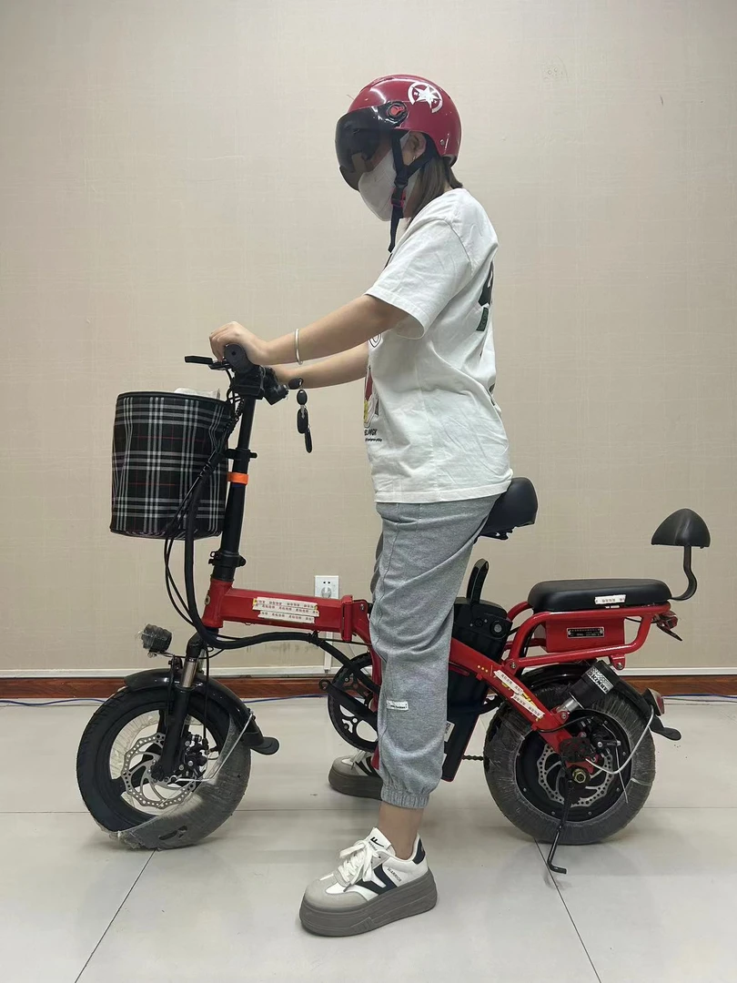 【勿拍 准备破价中】折叠骑行亲子骑行电动自行车骑行头盔