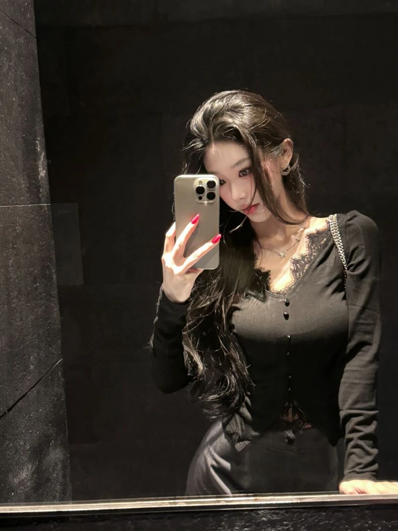 XINU冷艳品味*原创性感小众蕾丝拼接针织开衫修身显瘦上衣内搭