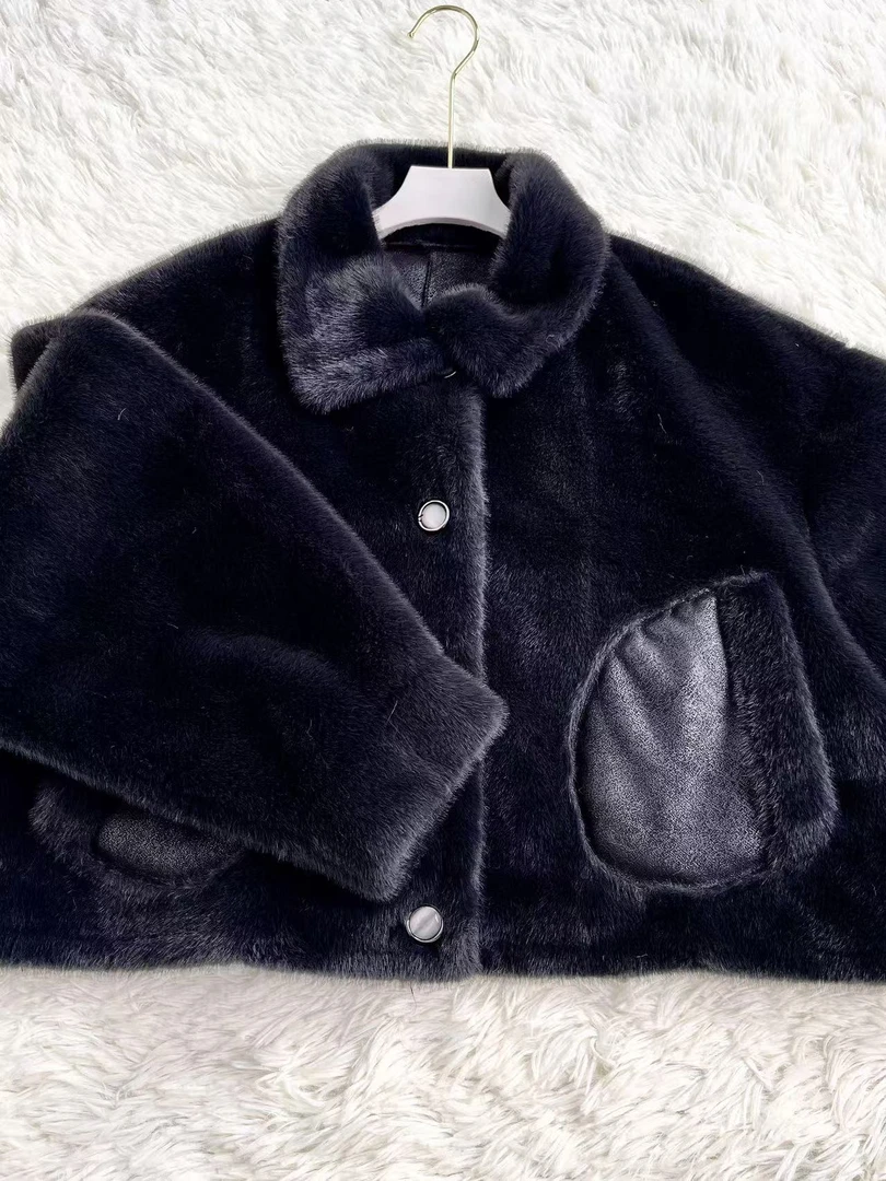 2024新款皮毛一体短款小香风外套保暖爆款百搭秋冬时尚轻奢yl2001