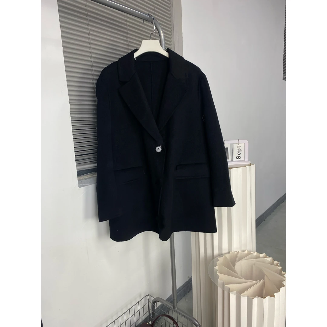 【静姐宠粉】品牌撤柜气质百搭西服领字母毛呢A009-02  K660