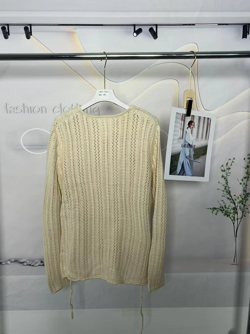 【静姐宠粉】女秋季新款爆款白色镂空针织衫网红时尚气质上衣ybl009