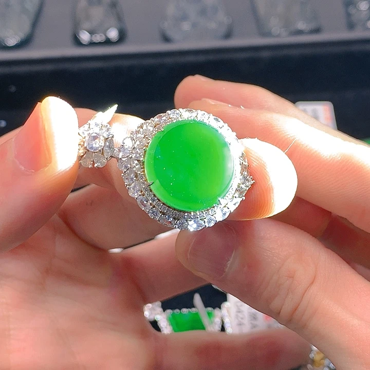 翡翠颈饰未镶嵌a 货天然翡翠未镶嵌