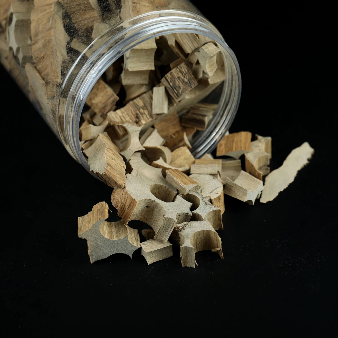 汇安越南大叻沉香原材料碎块10克/罐【颗粒大小不同随机搭配】