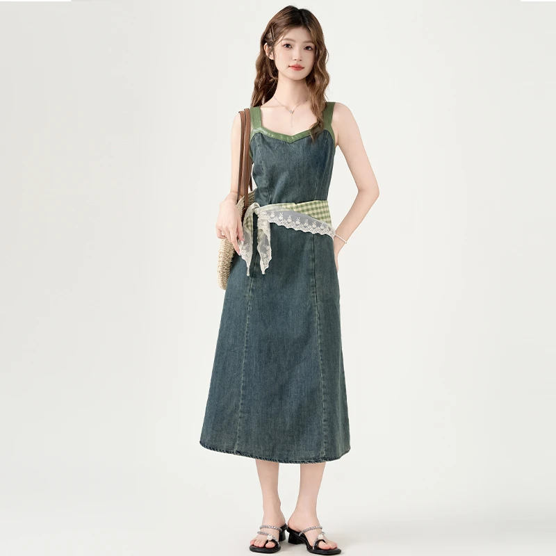 2025秋季新款甜辣牛仔背带连衣裙女收腰修身撞色别致绝美a字长裙